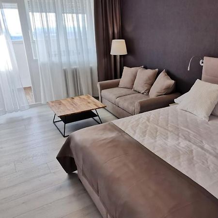 Апартаменты Sky 17 Lux Apartman Загреб Экстерьер фото