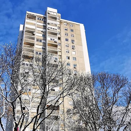 Апартаменты Sky 17 Lux Apartman Загреб Экстерьер фото