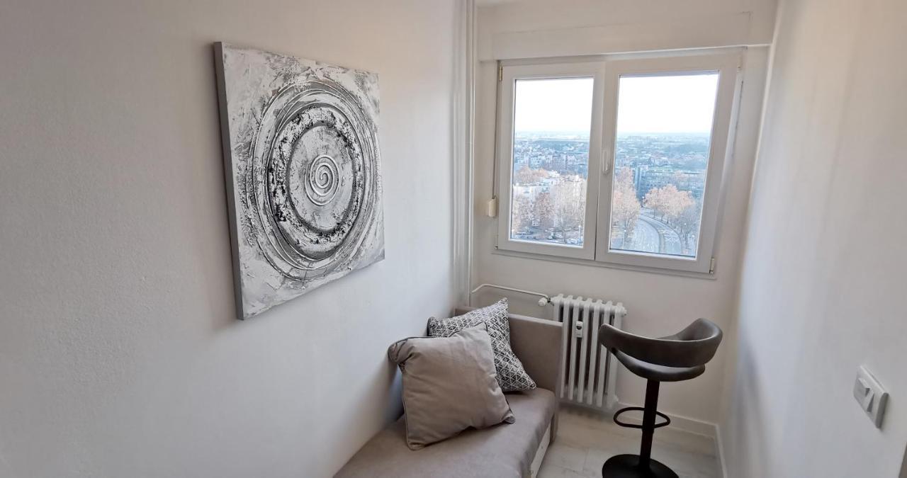 Апартаменты Sky 17 Lux Apartman Загреб Экстерьер фото