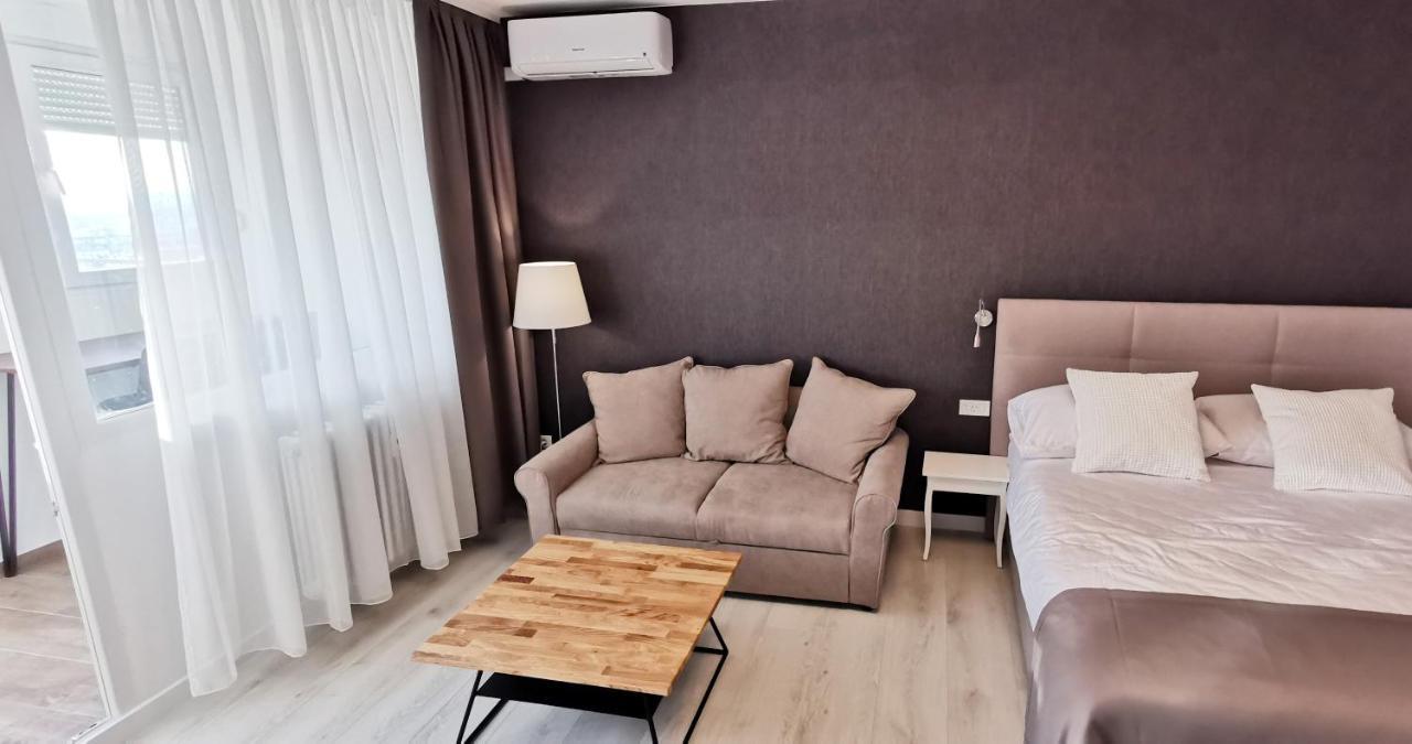 Апартаменты Sky 17 Lux Apartman Загреб Экстерьер фото