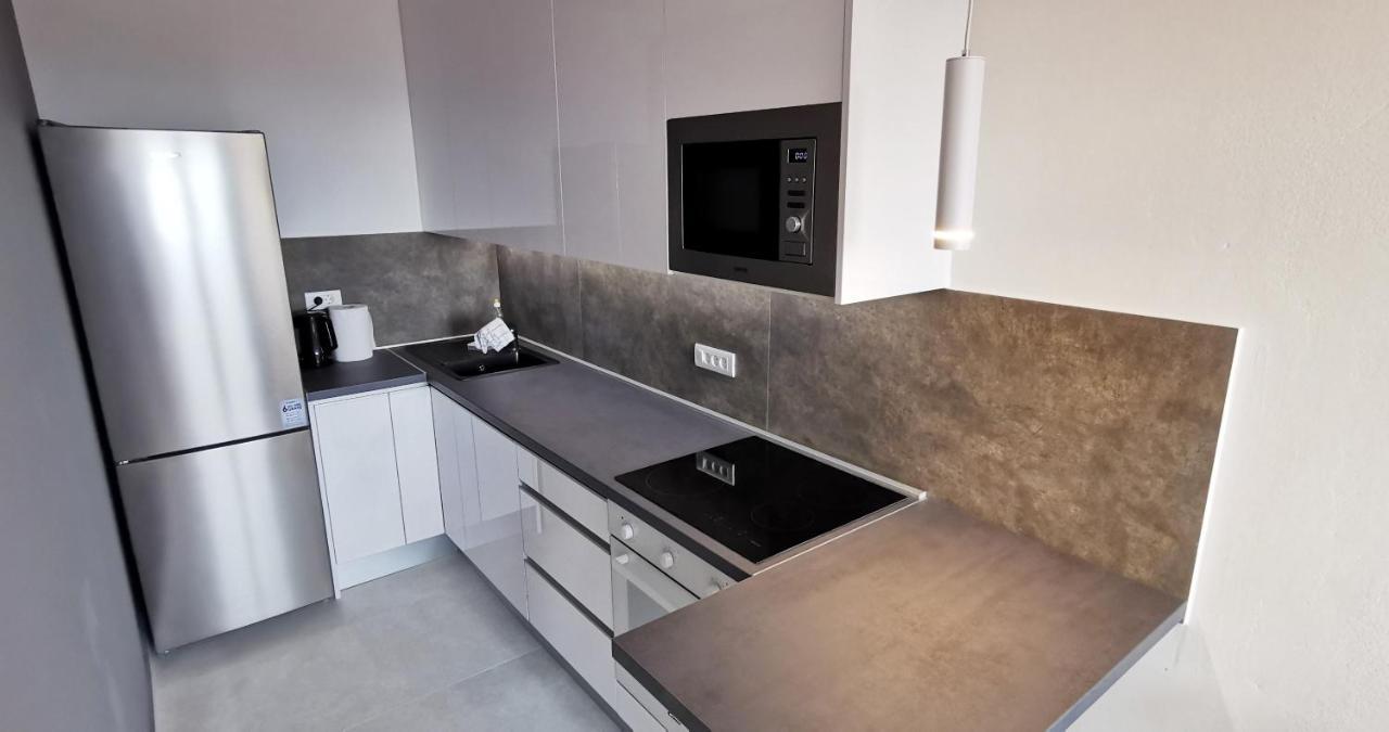 Апартаменты Sky 17 Lux Apartman Загреб Экстерьер фото