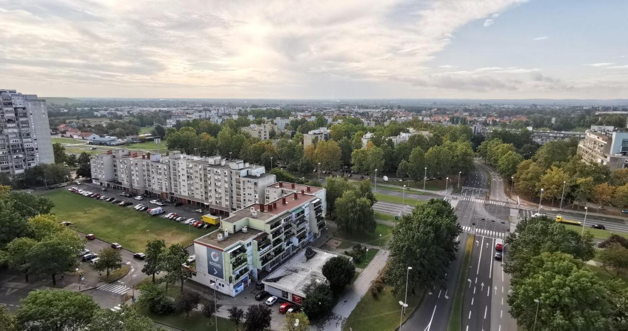 Апартаменты Sky 17 Lux Apartman Загреб Экстерьер фото