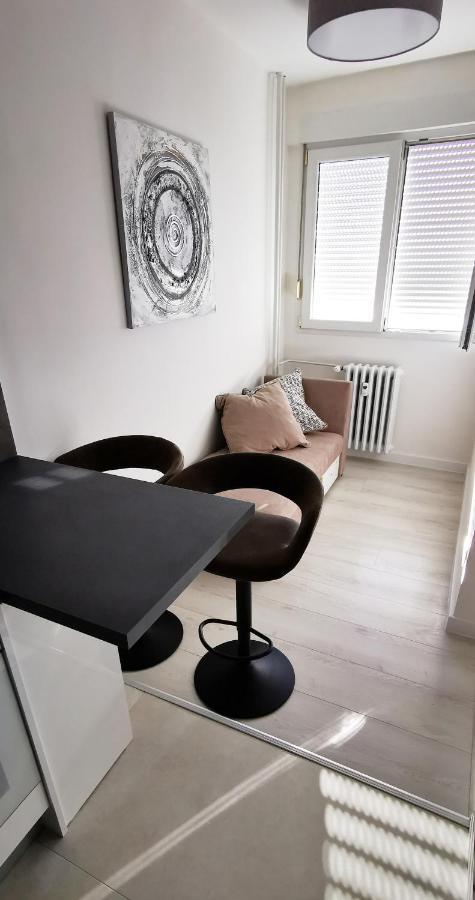 Апартаменты Sky 17 Lux Apartman Загреб Экстерьер фото